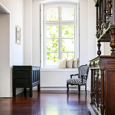 Tor-apartment Im Herrenhaus Rheinblick *